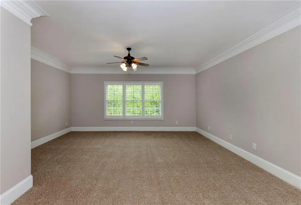 8720 Parker Place Roswell, GA 30076