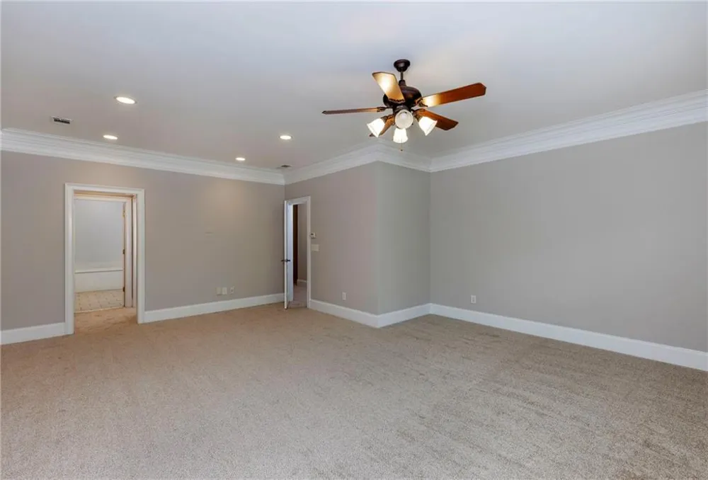 8720 Parker Place Roswell, GA 30076