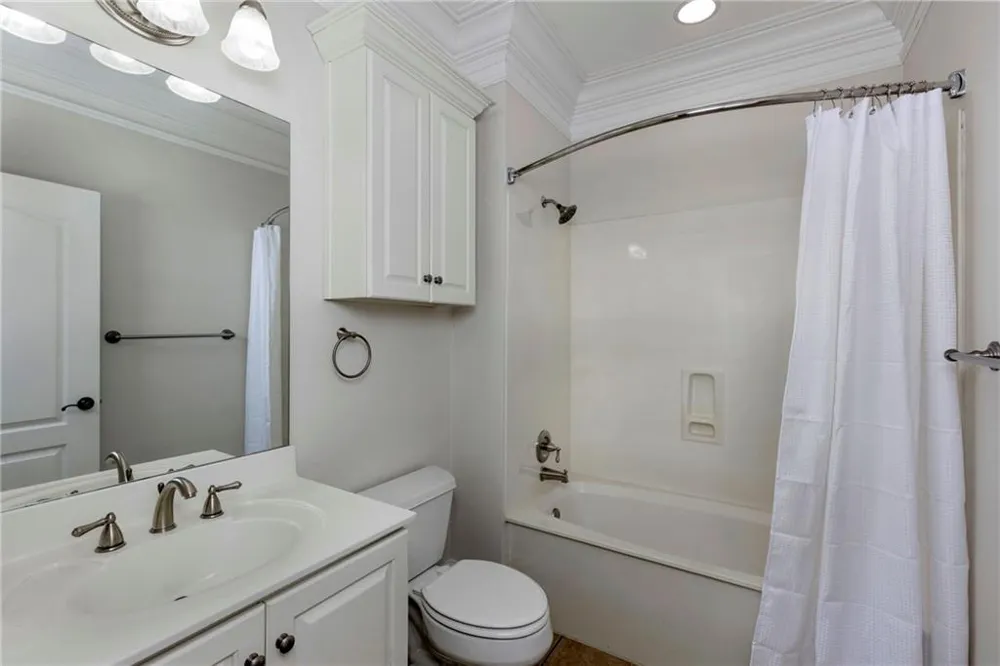 8720 Parker Place Roswell, GA 30076