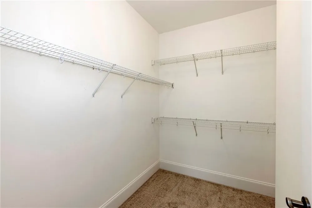 8720 Parker Place Roswell, GA 30076