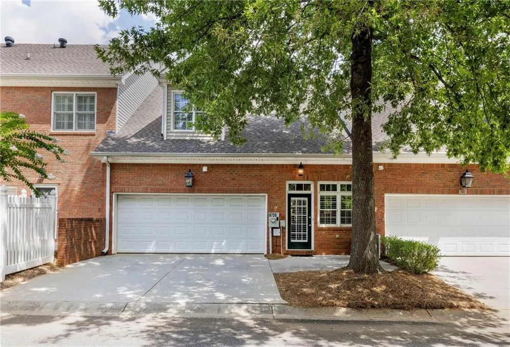 8720 Parker Place Roswell, GA 30076