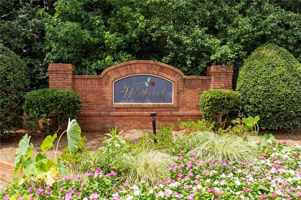 8720 Parker Place Roswell, GA 30076