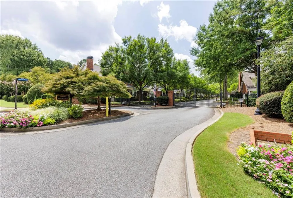 8720 Parker Place Roswell, GA 30076