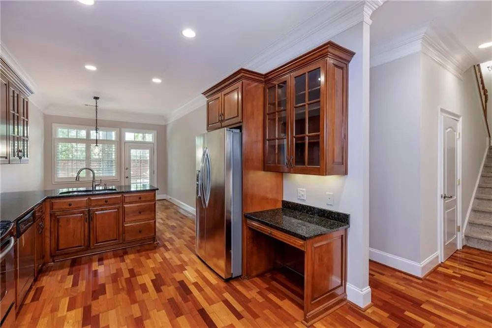 8720 Parker Place Roswell, GA 30076