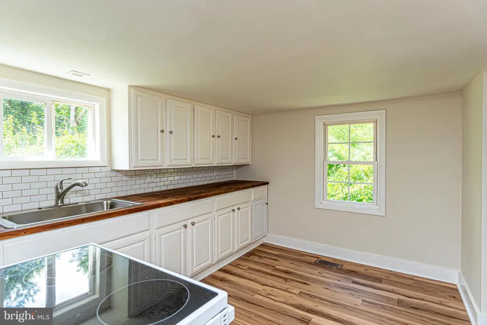 7676 MAPLE STREET Pittsville, MD 21850