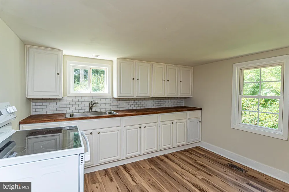 7676 MAPLE STREET Pittsville, MD 21850