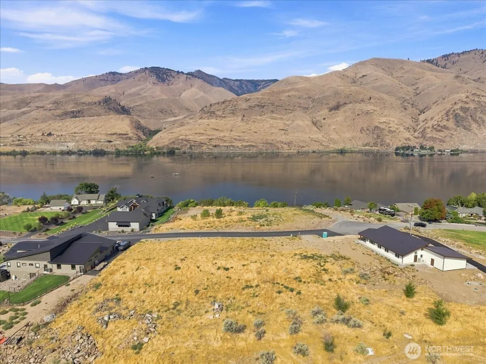55 Shore Drive East Wenatchee, WA 98802