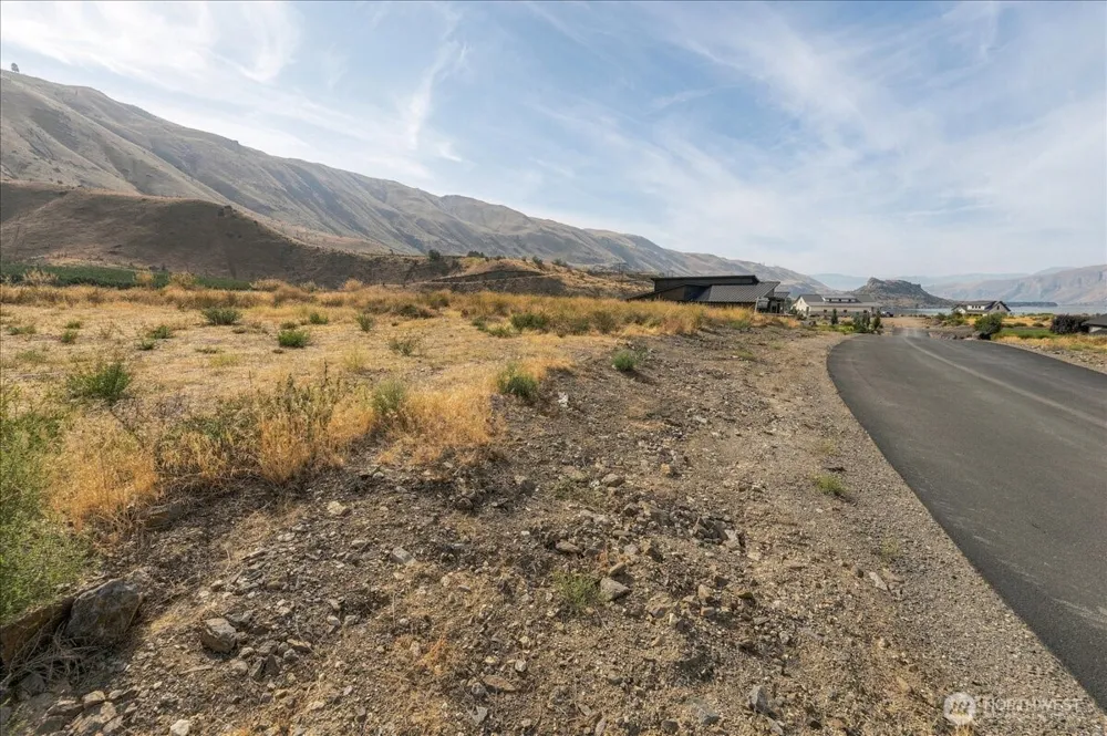 55 Shore Drive East Wenatchee, WA 98802