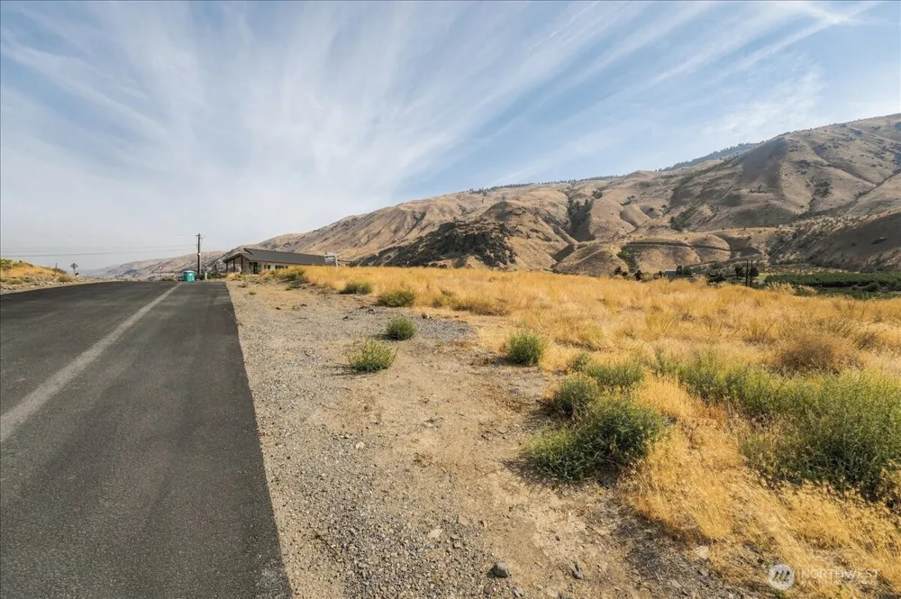 55 Shore Drive East Wenatchee, WA 98802