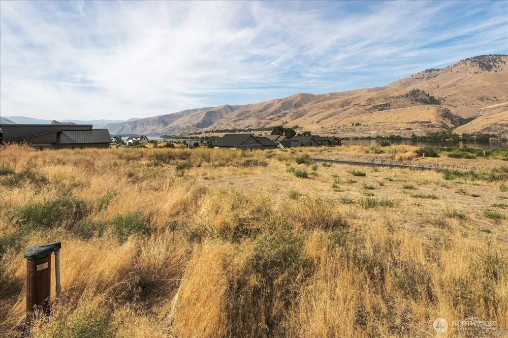 55 Shore Drive East Wenatchee, WA 98802