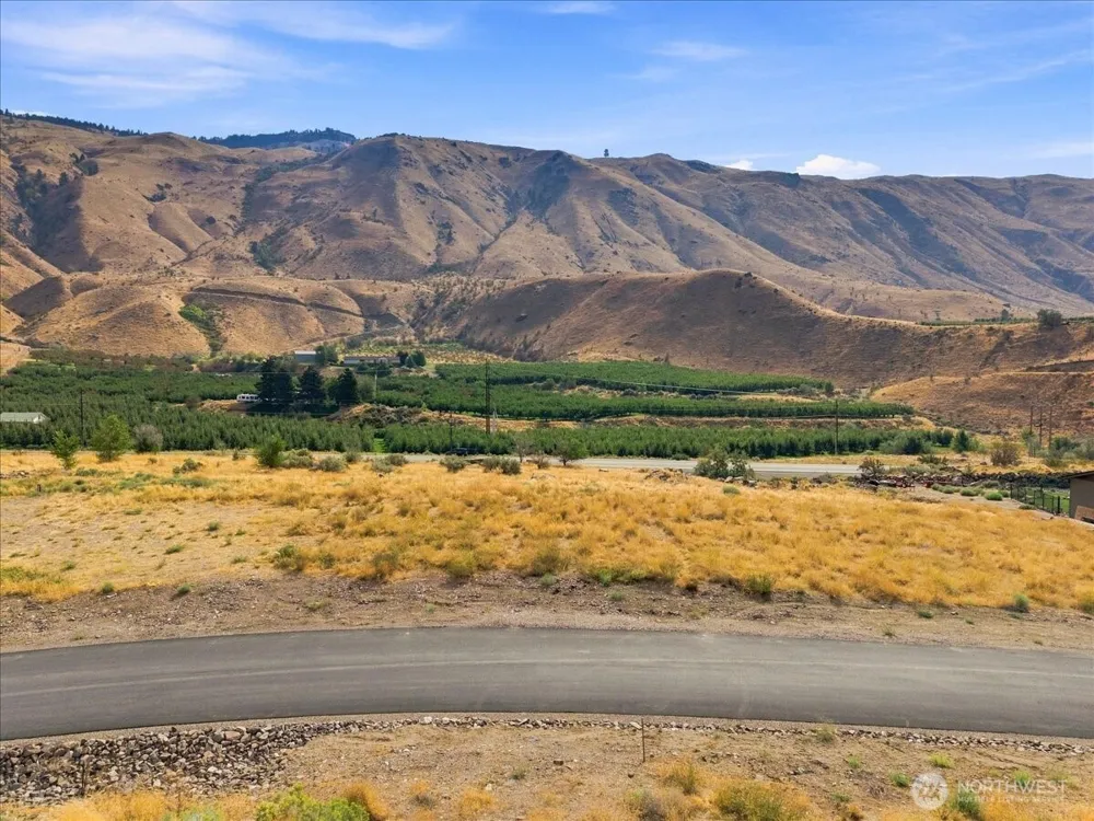 55 Shore Drive East Wenatchee, WA 98802