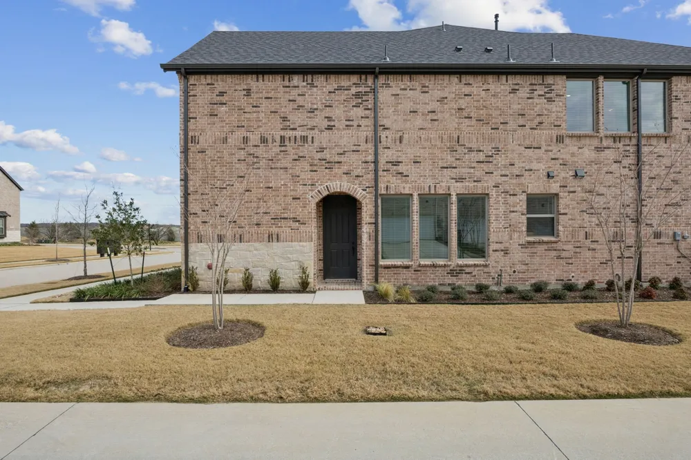 721 4th Street Argyle, TX 76226