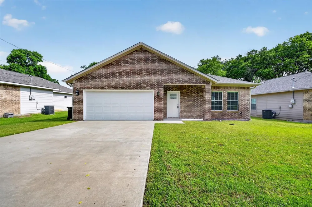 4404 Harris Street Greenville, TX 75401