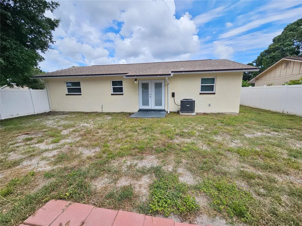 6092 BURCH STREET St Petersburg, FL 33709