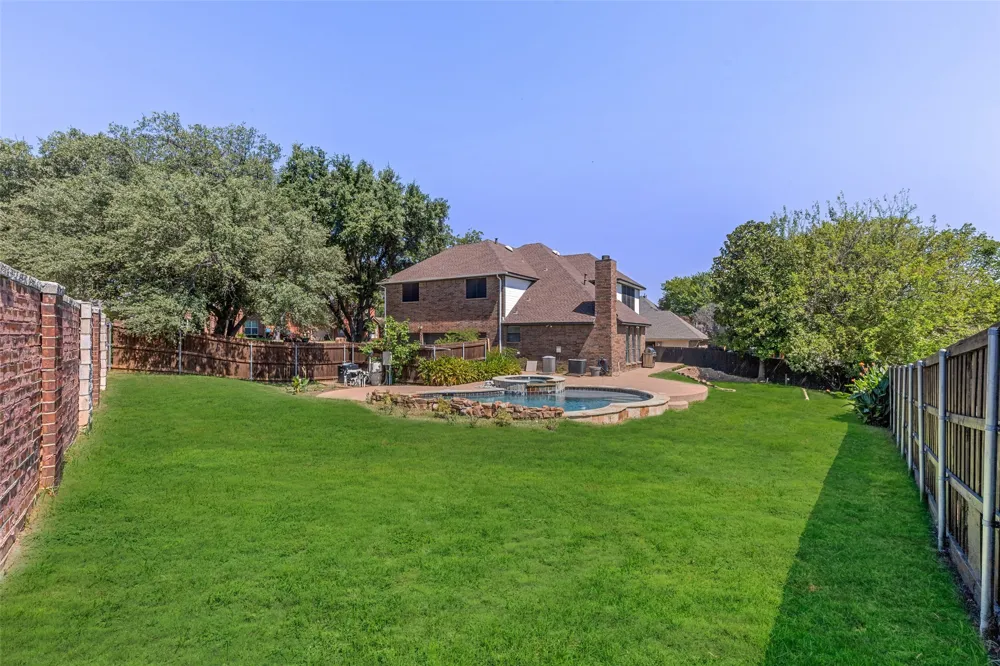 2601 Kimberly Drive Grapevine, TX 76051