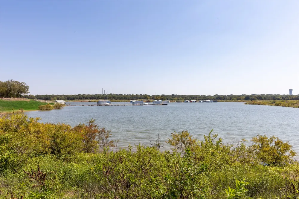 2601 Kimberly Drive Grapevine, TX 76051