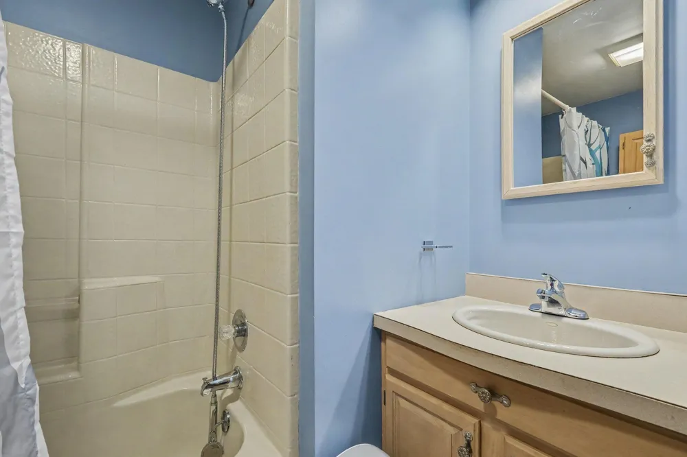 6525 McCords Avenue SE Alto, MI 49302