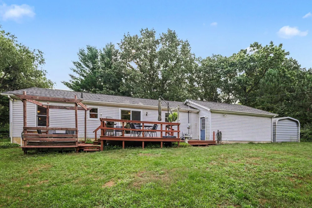 6525 McCords Avenue SE Alto, MI 49302