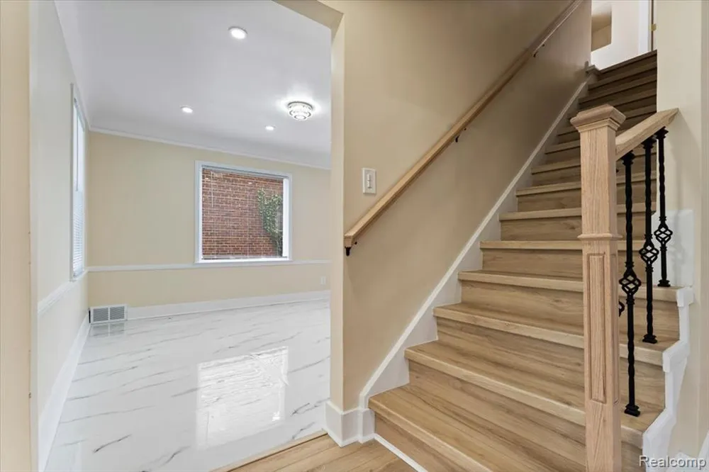 16171 Glastonbury Road Detroit City, MI 48219