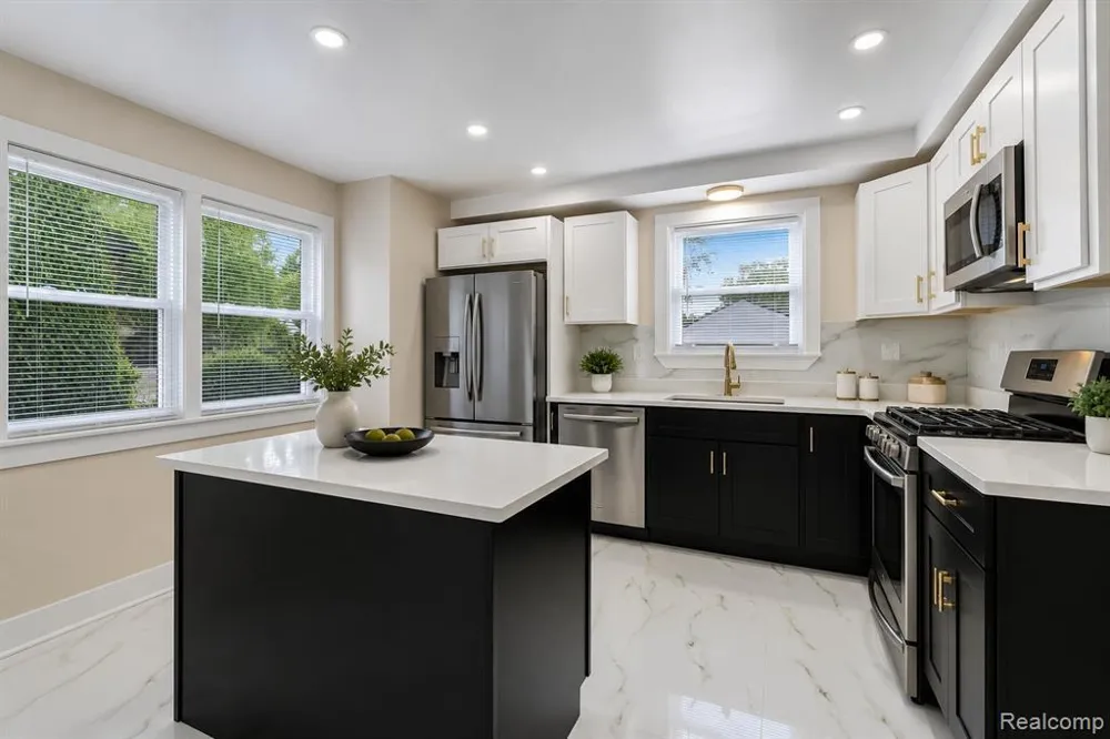 16171 Glastonbury Road Detroit City, MI 48219
