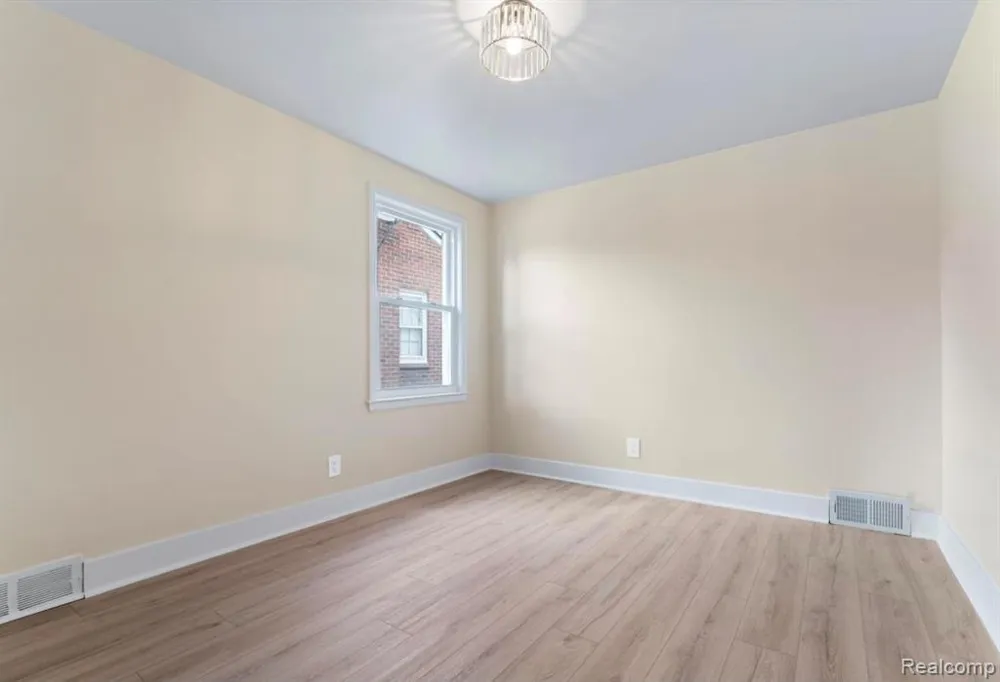 16171 Glastonbury Road Detroit City, MI 48219