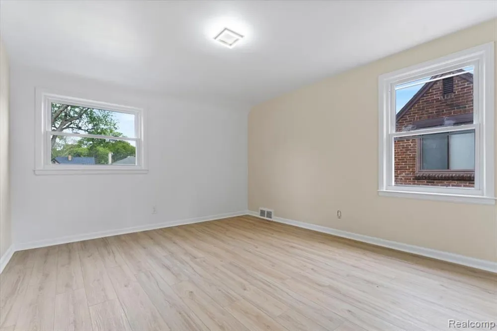 16171 Glastonbury Road Detroit City, MI 48219