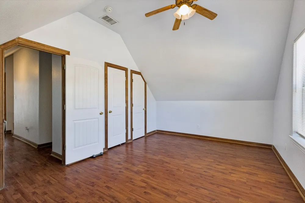 11001 Shady Oaks Drive Runaway Bay, TX 76426