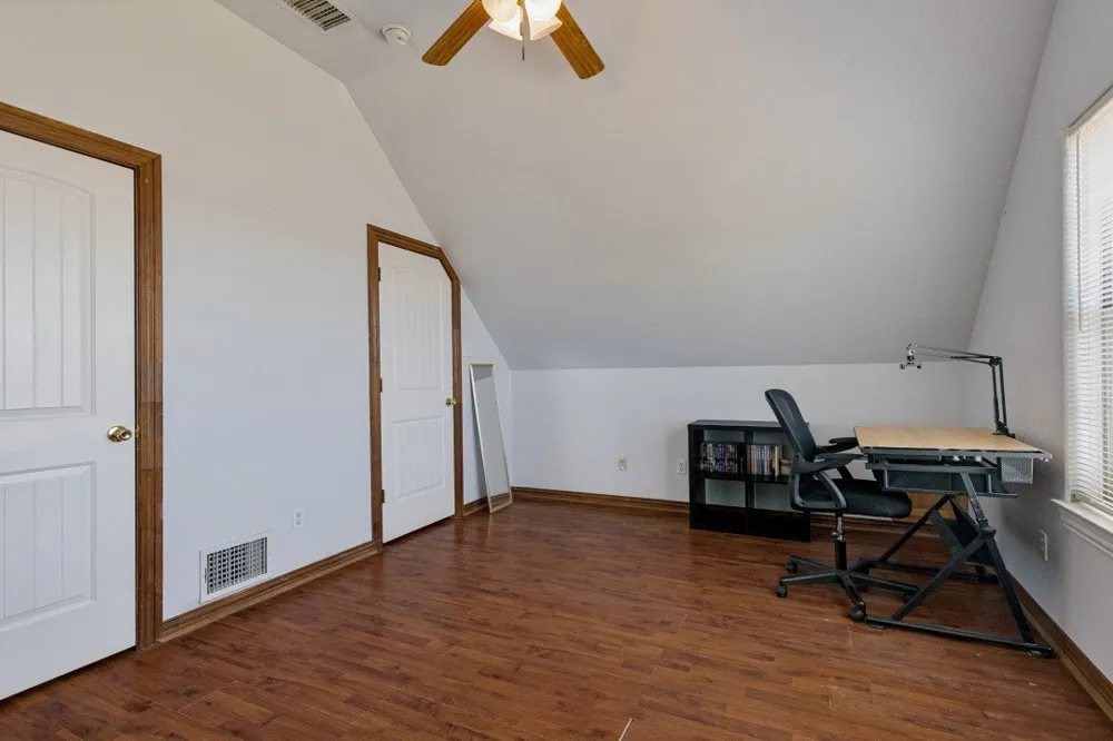 11001 Shady Oaks Drive Runaway Bay, TX 76426