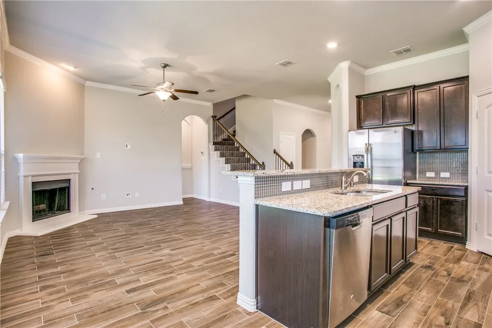 2404 Prospect Park Lane Prosper, TX 75078