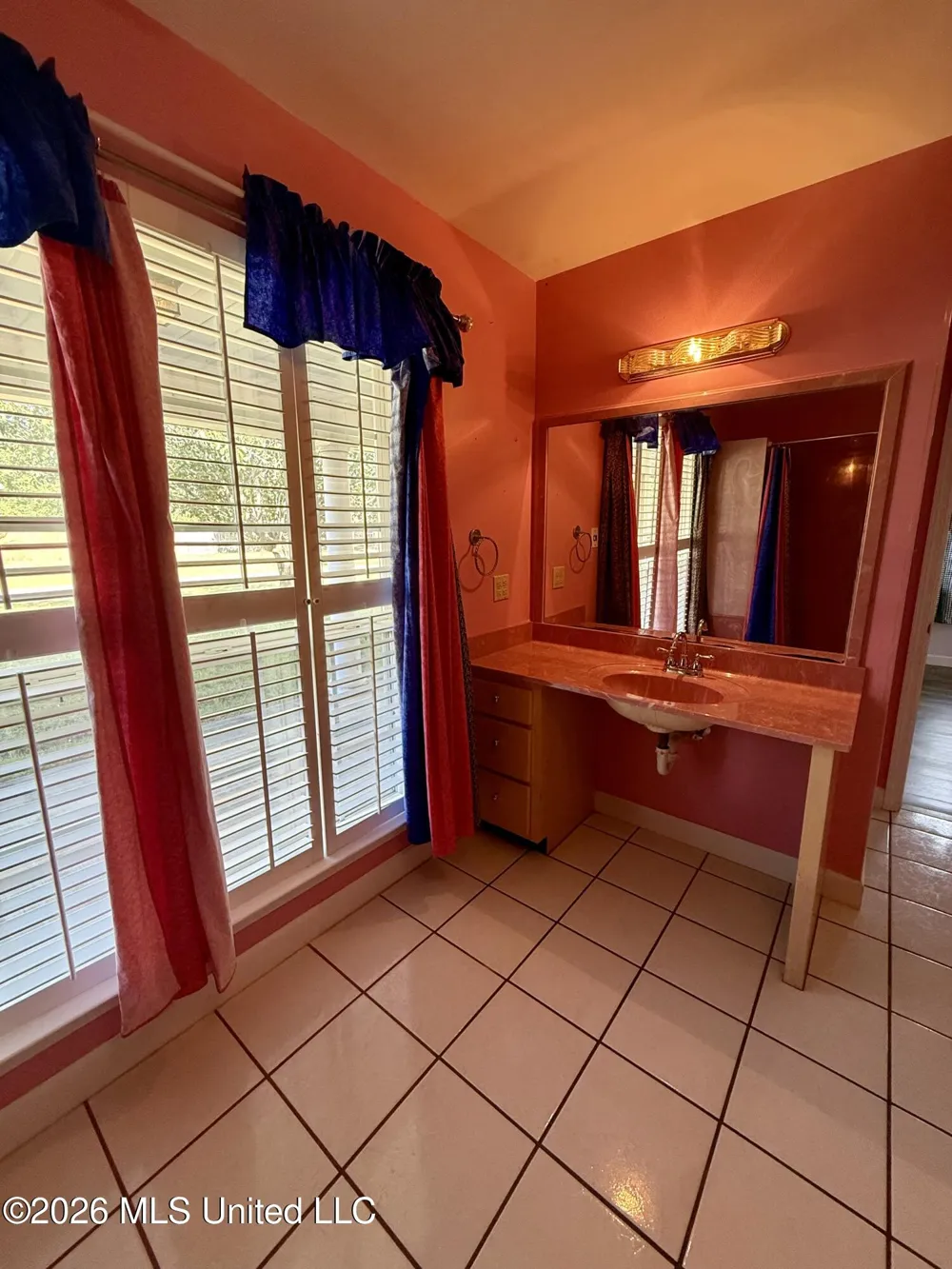 2504 Tampica Road Gautier, MS 39553