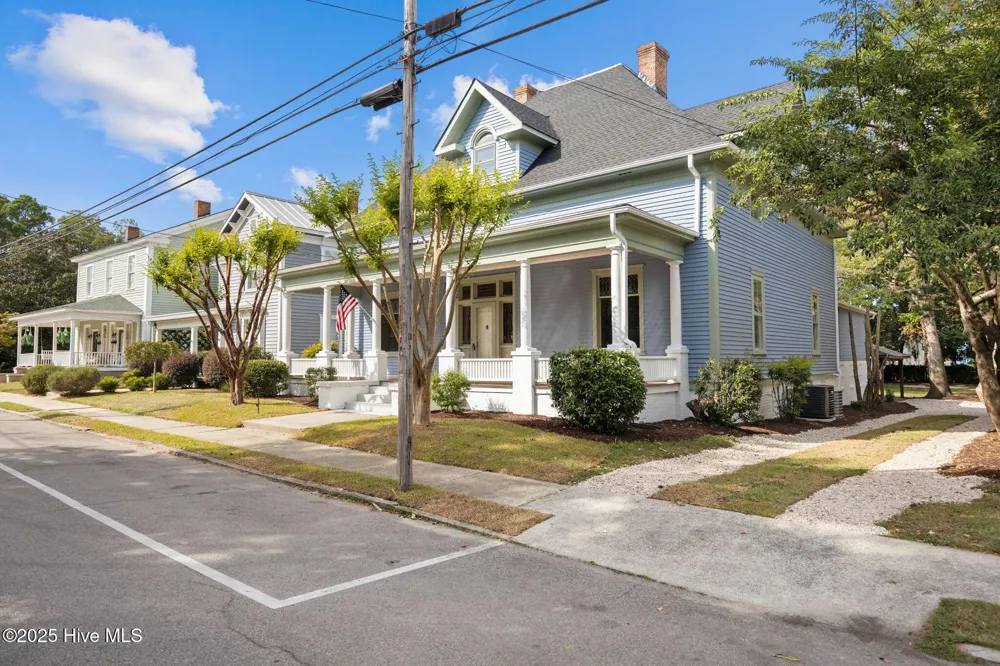 620 W 2nd Street Washington, NC 27889
