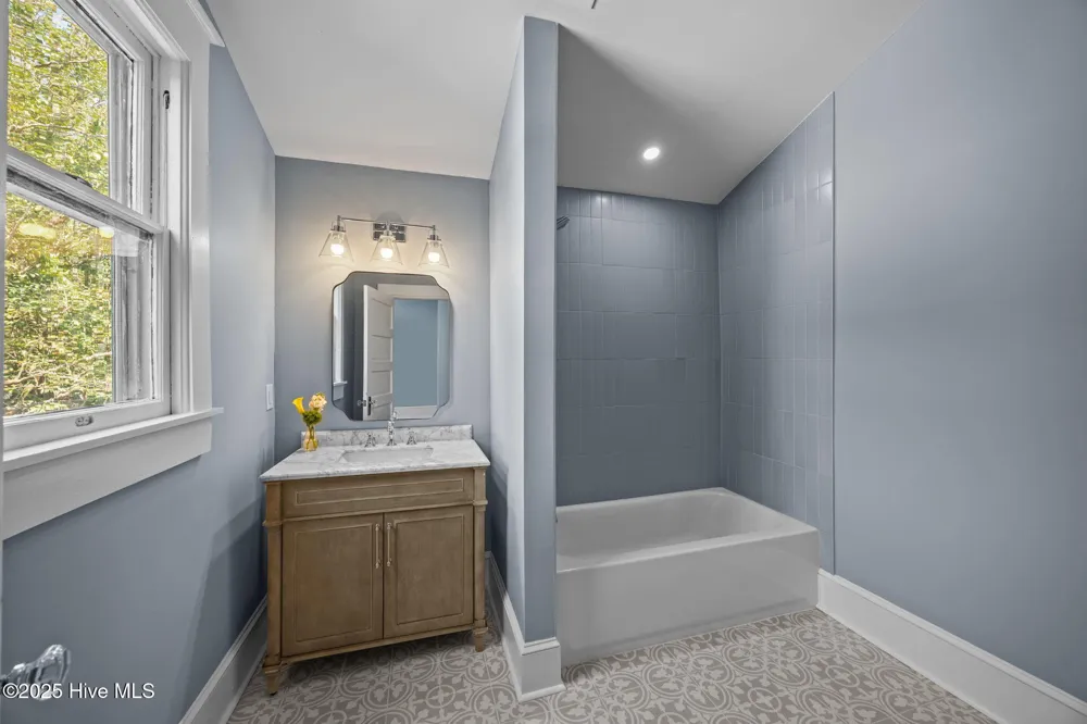 620 W 2nd Street Washington, NC 27889