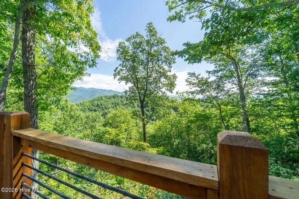 444 Look Out Point Bryson City, NC 28713