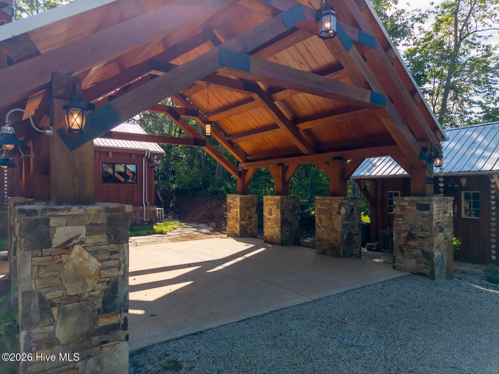444 Look Out Point Bryson City, NC 28713