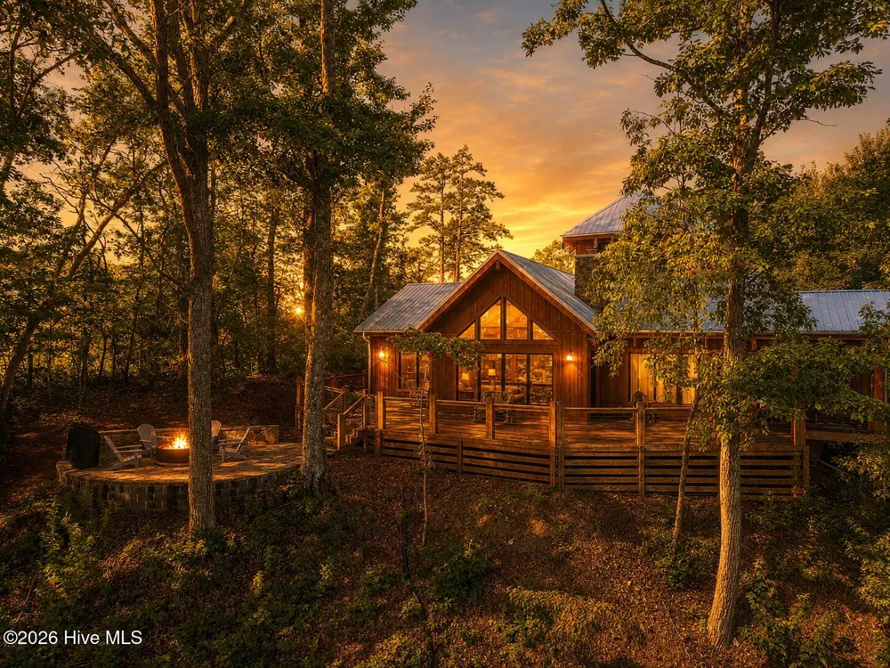 444 Look Out Point Bryson City, NC 28713