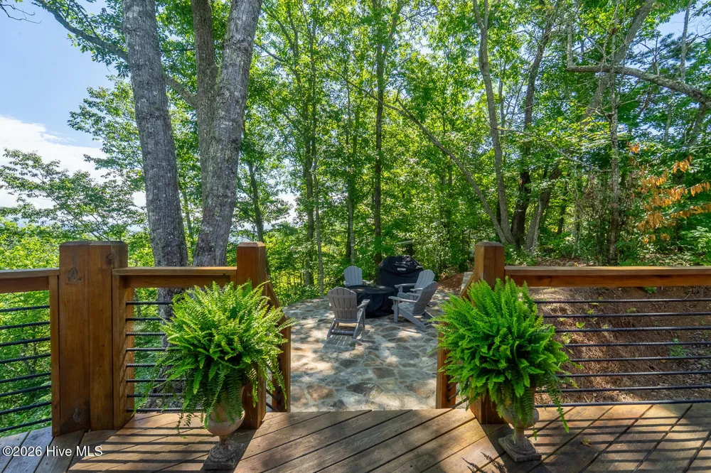 444 Look Out Point Bryson City, NC 28713