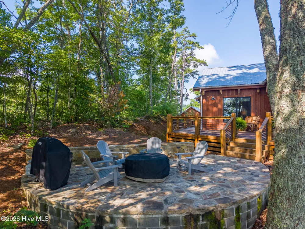444 Look Out Point Bryson City, NC 28713