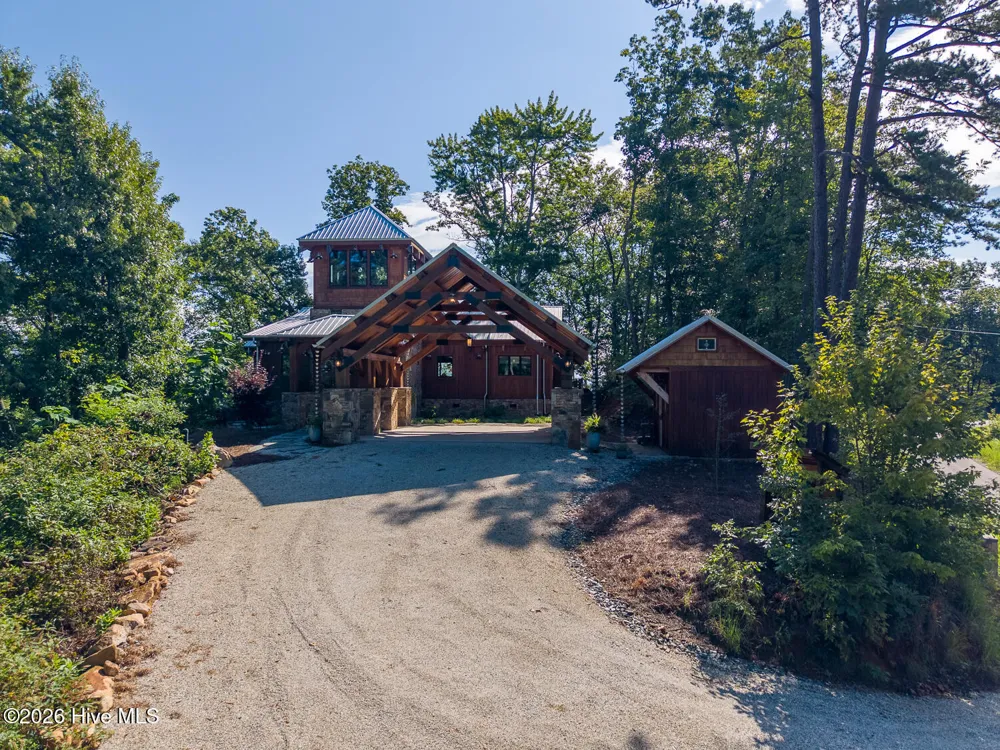 444 Look Out Point Bryson City, NC 28713
