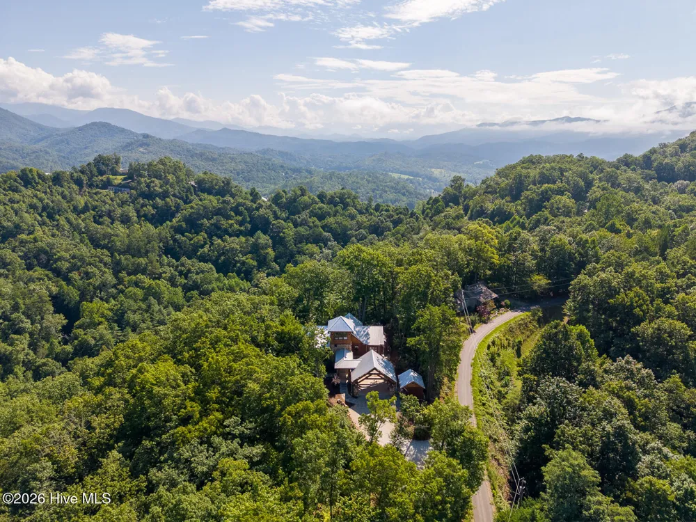 444 Look Out Point Bryson City, NC 28713