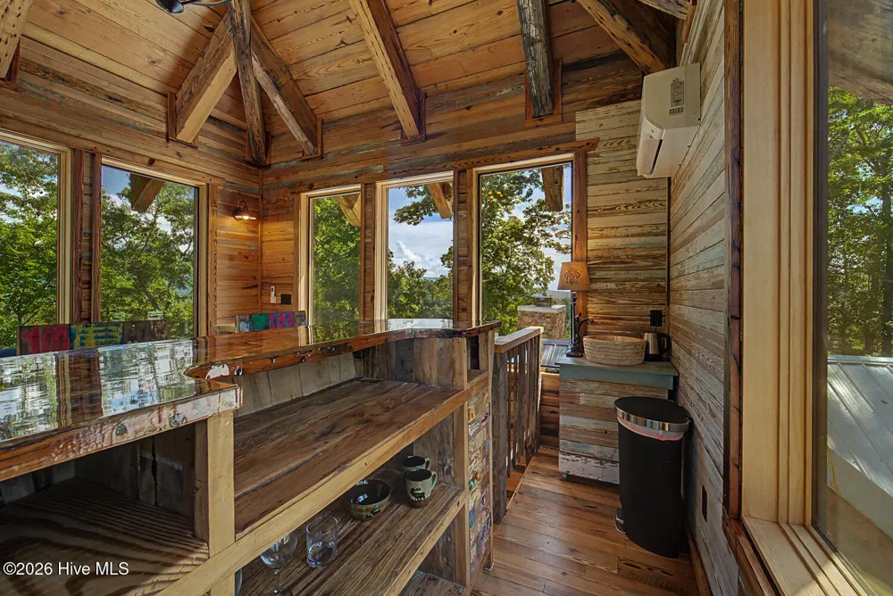 444 Look Out Point Bryson City, NC 28713