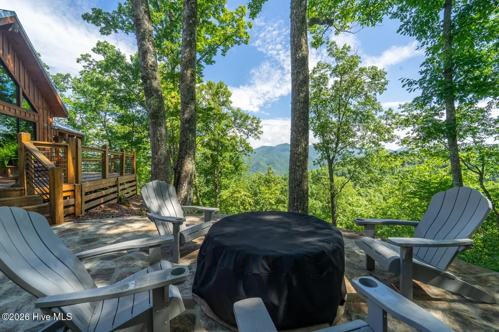 444 Look Out Point Bryson City, NC 28713