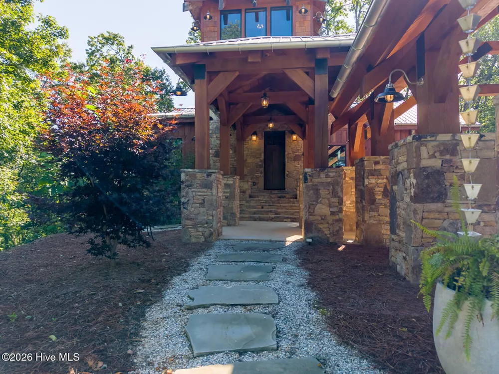 444 Look Out Point Bryson City, NC 28713