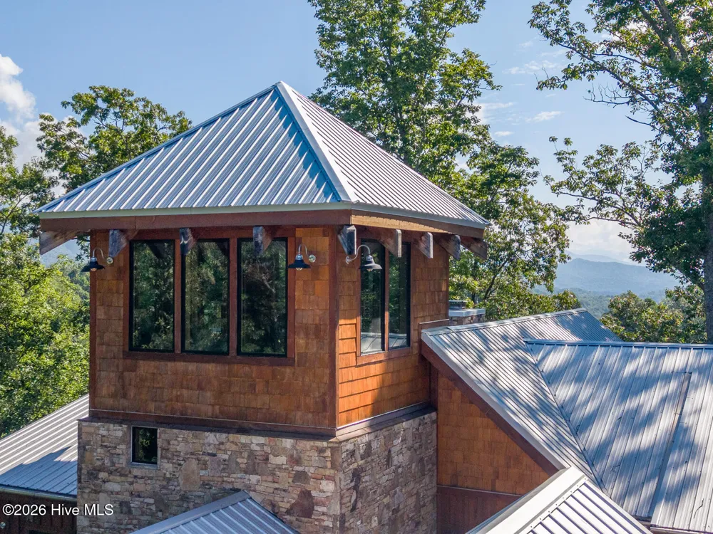 444 Look Out Point Bryson City, NC 28713