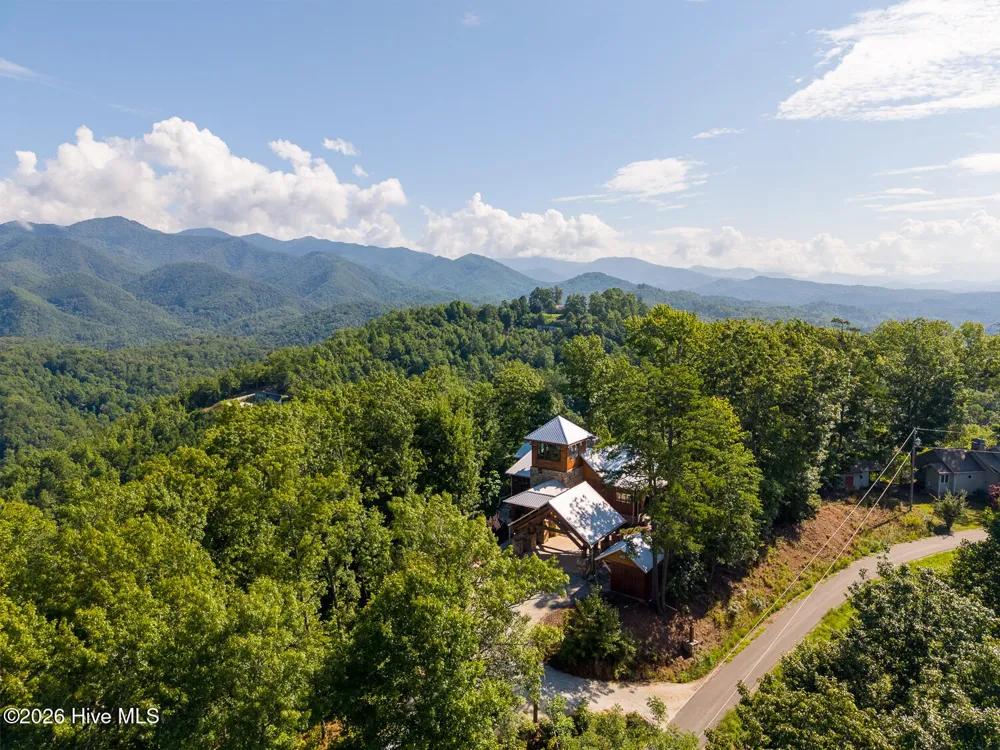 444 Look Out Point Bryson City, NC 28713
