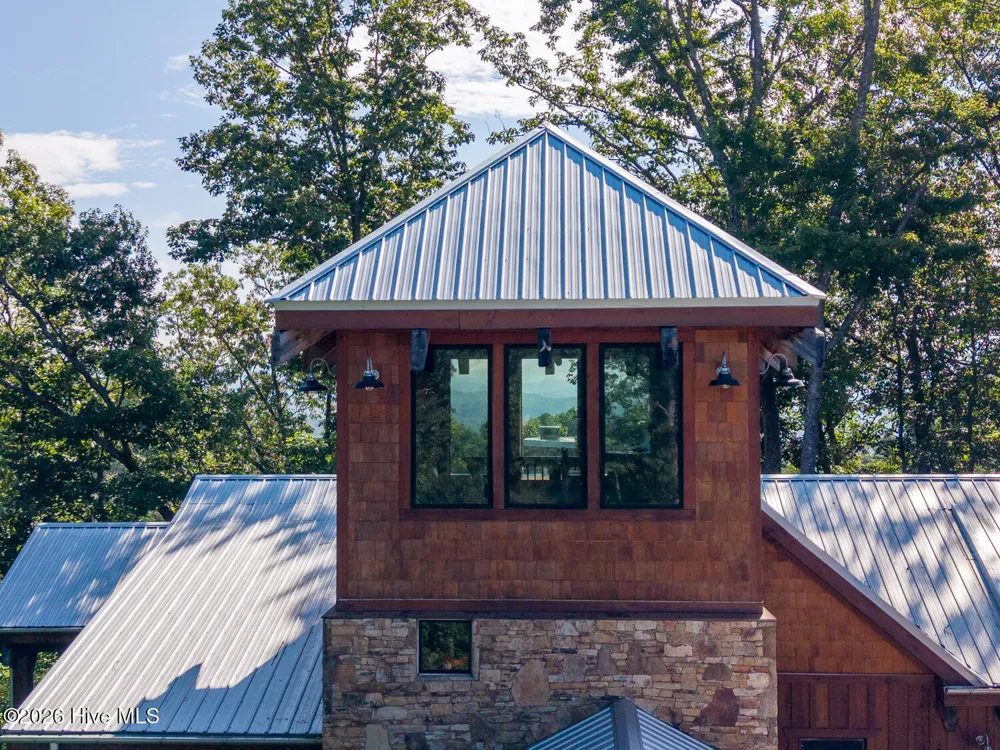 444 Look Out Point Bryson City, NC 28713