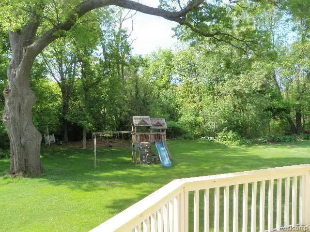 3743 ROLLING HILLS ROAD Orion Charter Township, MI 48359