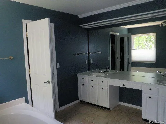 3743 ROLLING HILLS ROAD Orion Charter Township, MI 48359