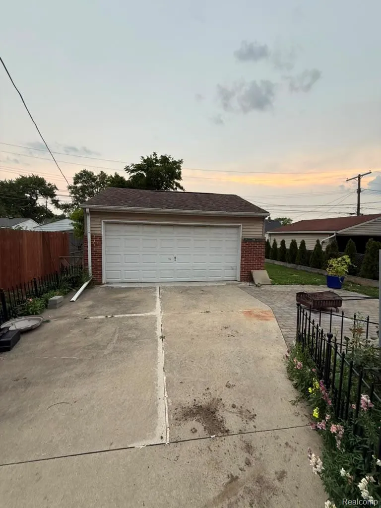 3262 Harding Street Dearborn City, MI 48124