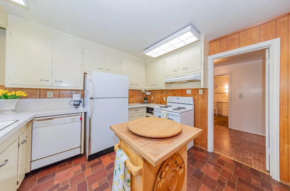 1173 Railroad Avenue Fish Camp, CA 93623
