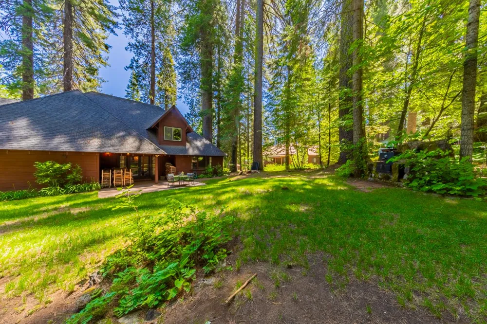 1173 Railroad Avenue Fish Camp, CA 93623